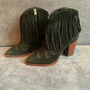 Sam Edelman Woman's Black Suede Fringe Western Ankle Block Heeled Booties Size 7